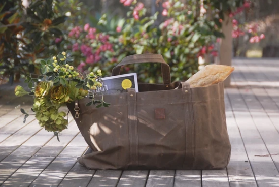 Waxed Canvas Carry All Bag – The Green Store