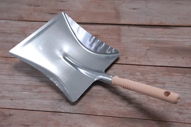 Galvanised Dustpan