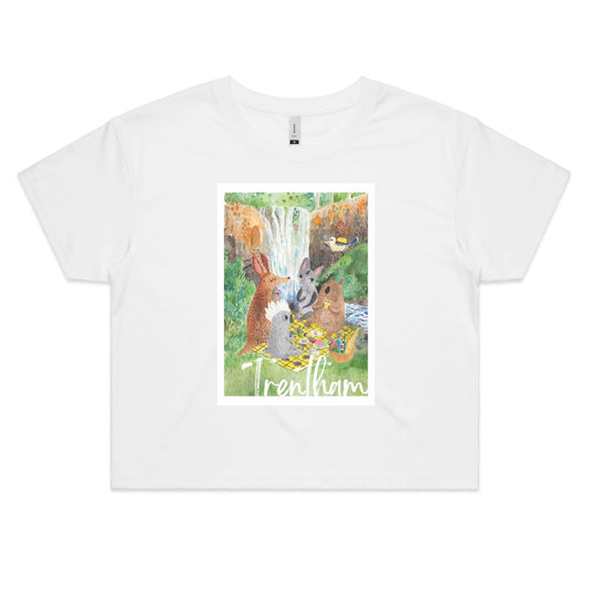 Picnic at Trentham Falls - Women's Crop Tee