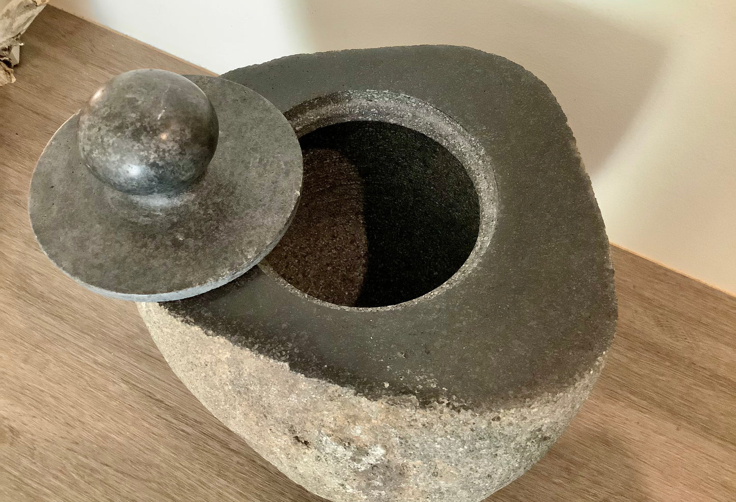Tutup Stone Bowl With Lid - INSTORE ONLY