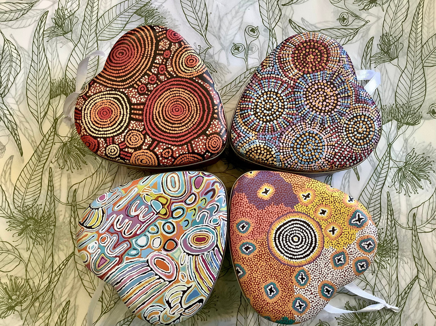 Indigenous Artists Christmas Bauble Heart Shape Tins 4 Pack