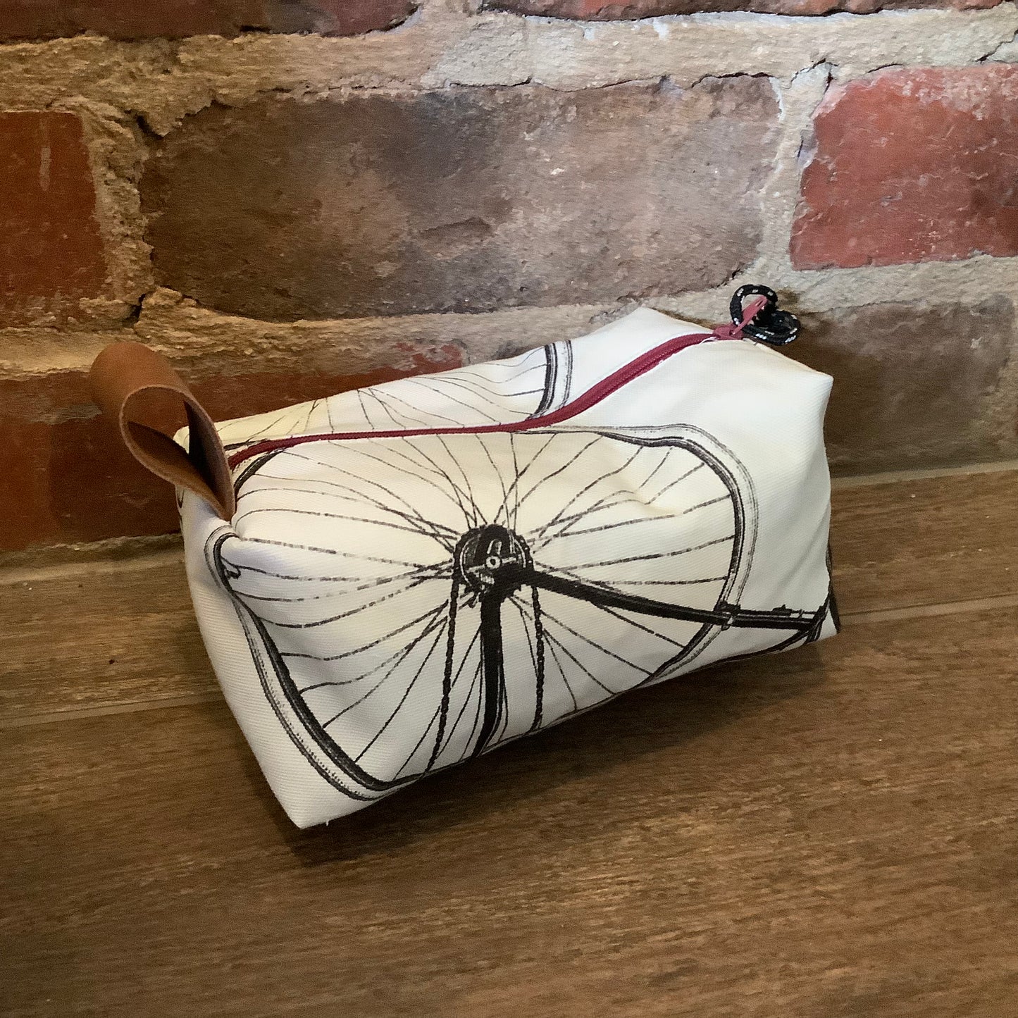 The Green Store Vintage Linen Jerome Bag