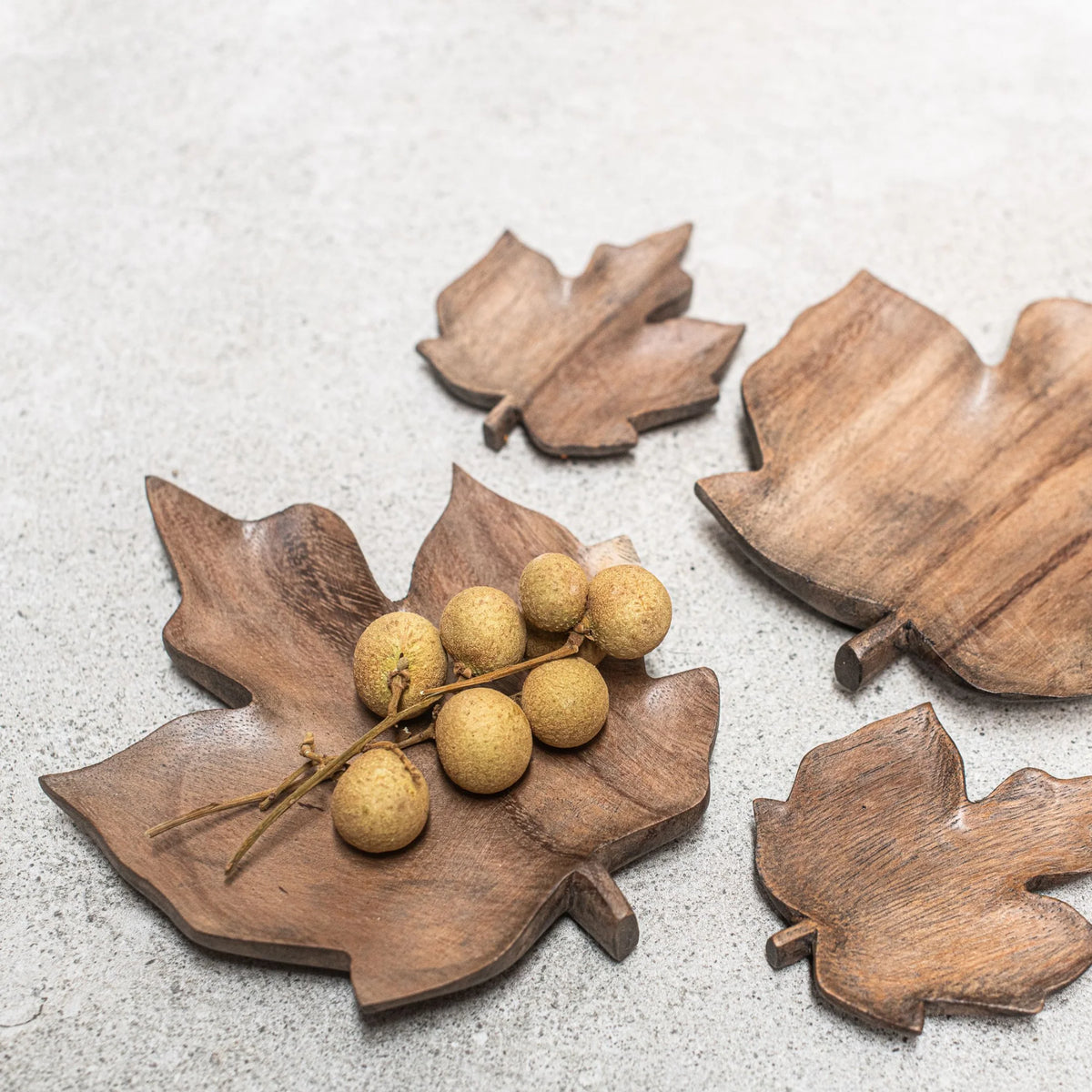 Carved Wooden Leaf Decorative Dishes