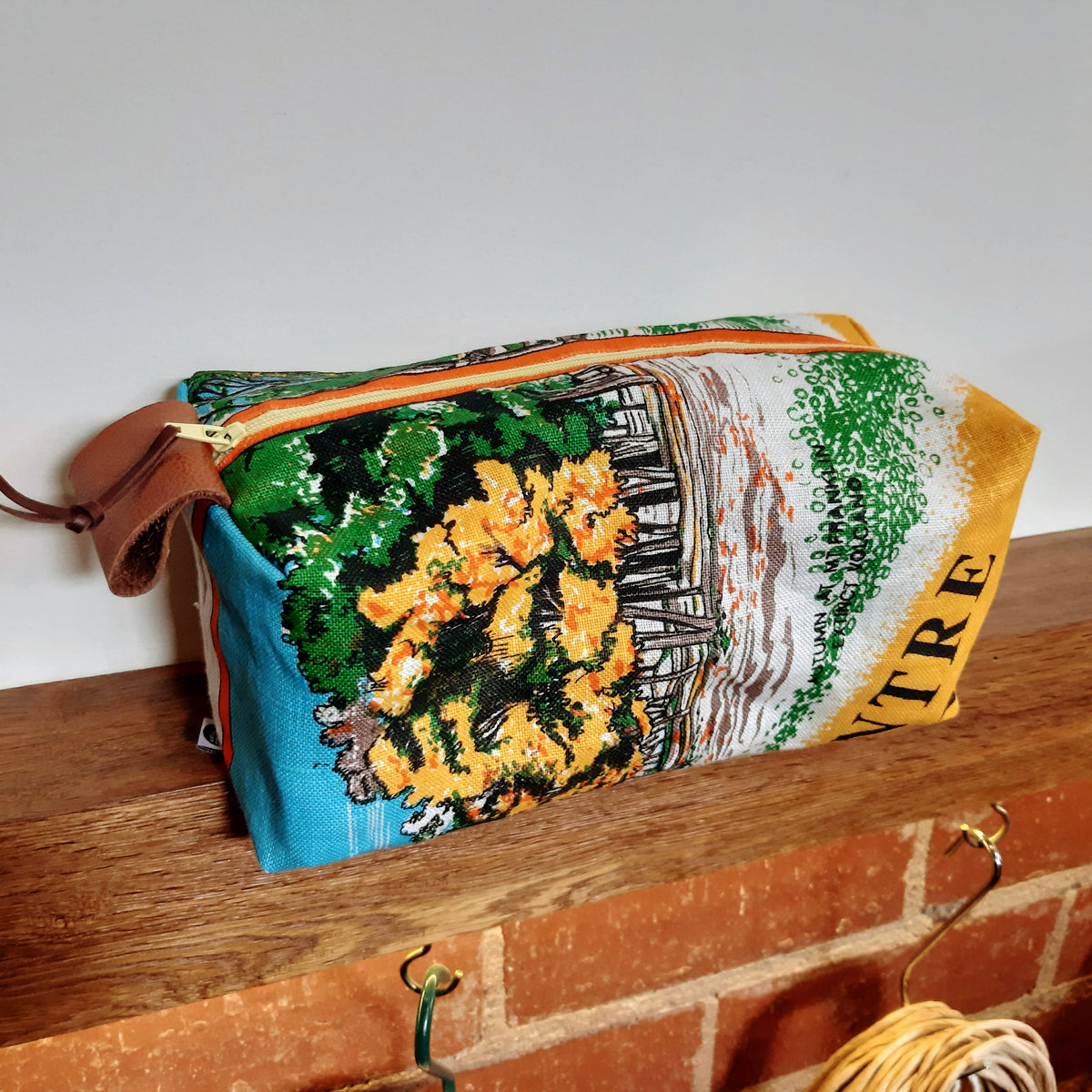 The Green Store Vintage Linen Jerome Bag