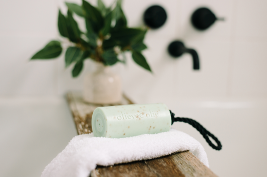 Olieve & Olie Peppermint Soap On A Rope 250g