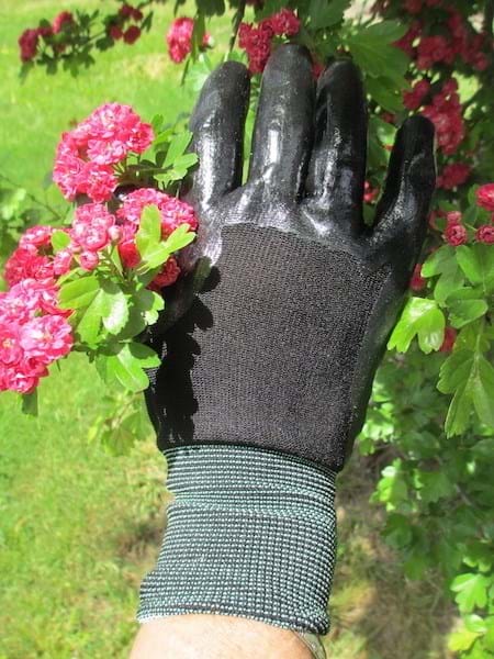 The Wicked Weeder Gardening Gloves